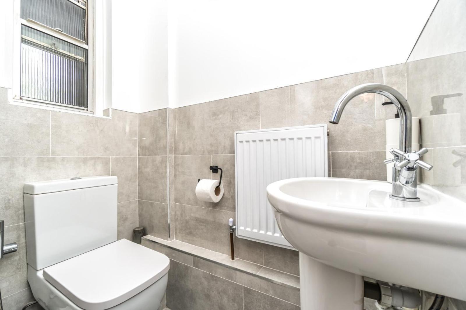 Cosy Guest House In Whitechapel Londres Extérieur photo